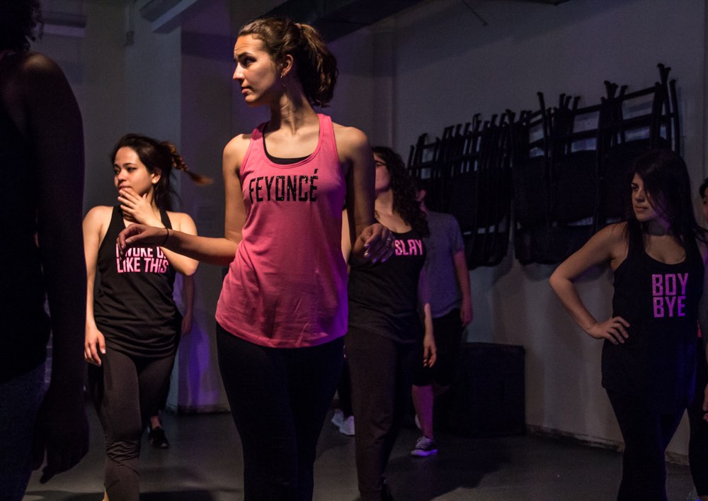 Looking for bachelorette party ideas in Chicago? Try DivaDance.