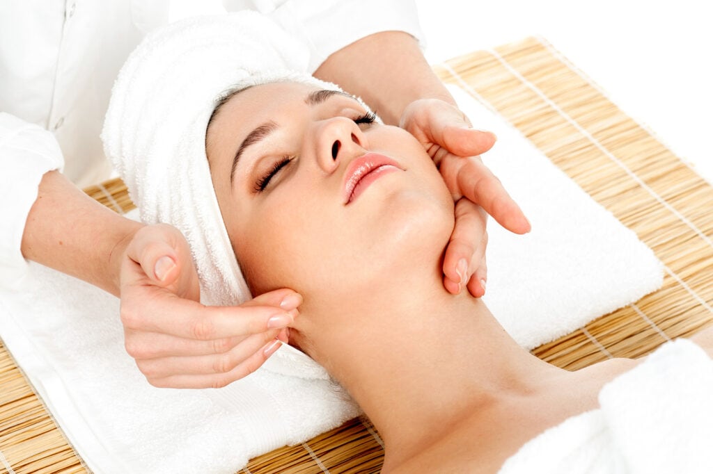 Experience a blissful facial massage for ultimate relaxation at a luxurious spa in Toledo.